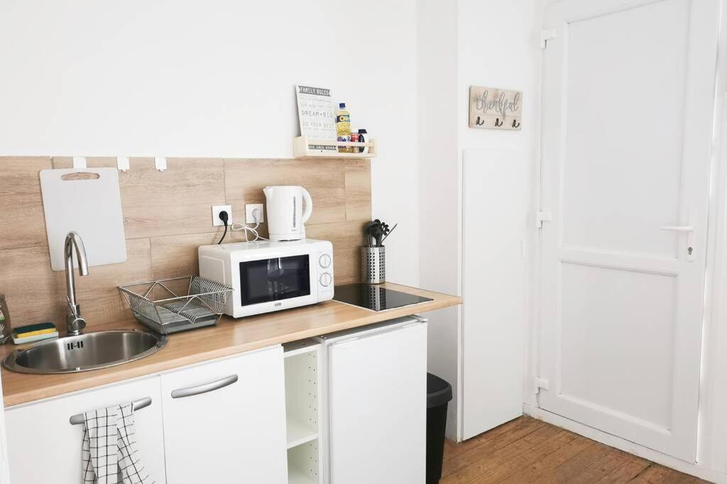 #4 Joli Appartement A 2 Pas Du Metro Et Paris 20 Баньоле Екстер'єр фото