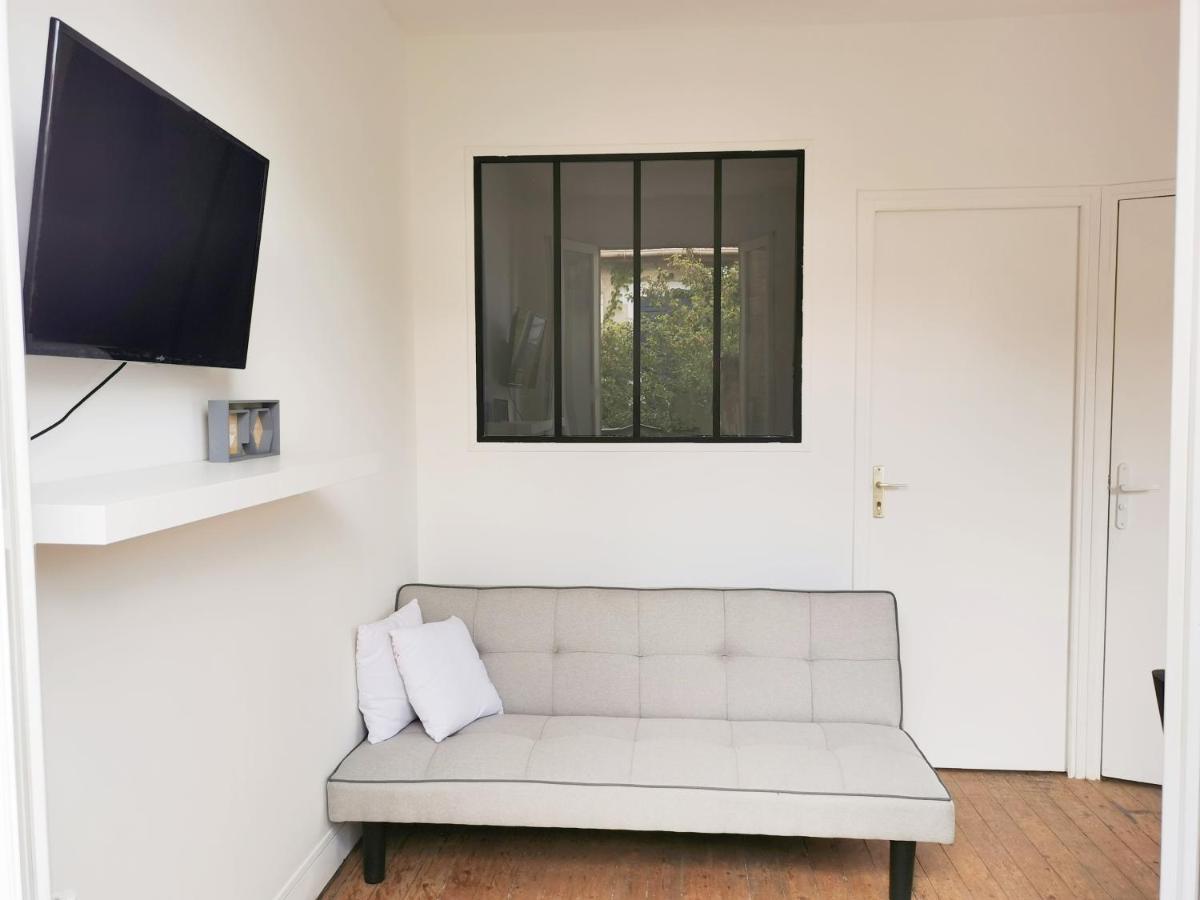 #4 Joli Appartement A 2 Pas Du Metro Et Paris 20 Баньоле Екстер'єр фото
